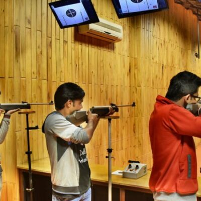 Della-Rifle-Shooting-870x450-1.jpg